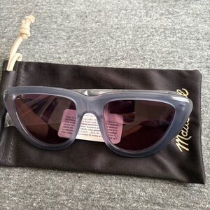 Oversized Angular Sunglasses